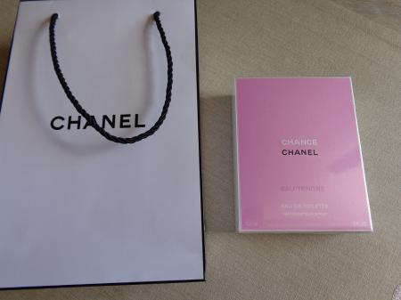 avec le sac CHANEL